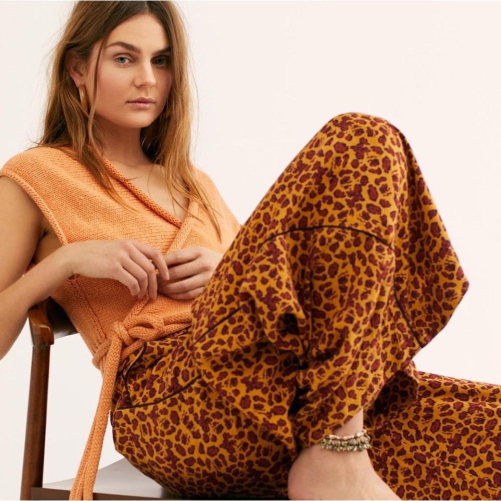 Free People The Bennie Leopard Print Wife Leg Pants